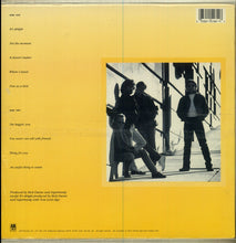 Laden Sie das Bild in den Galerie-Viewer, Supertramp : Free As A Bird (LP, Album, Yel)
