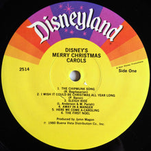 Laden Sie das Bild in den Galerie-Viewer, Mickey Mouse (2), Donald Duck, Goofy (2) &amp; Chip 'n' Dale With Larry Groce And The Disneyland Children's Sing-Along Chorus : Disney's Merry Christmas Carols (LP, Album, RP, Ele)
