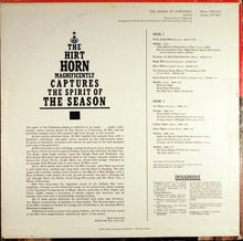 Laden Sie das Bild in den Galerie-Viewer, Al Hirt : The Sound Of Christmas (LP)
