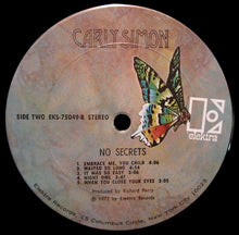 Laden Sie das Bild in den Galerie-Viewer, Carly Simon : No Secrets (LP, Album, RE, Pit)
