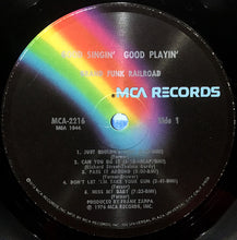 Laden Sie das Bild in den Galerie-Viewer, Grand Funk Railroad : Good Singin' Good Playin' (LP, Album, Glo)
