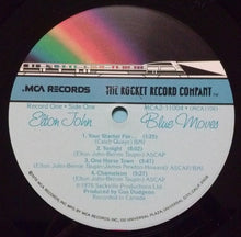 Laden Sie das Bild in den Galerie-Viewer, Elton John : Blue Moves (2xLP, Album, Pin)
