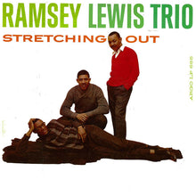 Laden Sie das Bild in den Galerie-Viewer, The Ramsey Lewis Trio : Stretching Out (LP, Album, Promo)
