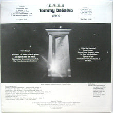 Laden Sie das Bild in den Galerie-Viewer, Tommy DeSalvo : Plays From The Rim (LP)
