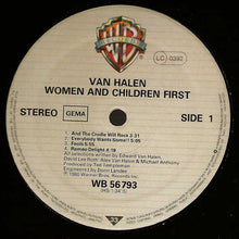 Laden Sie das Bild in den Galerie-Viewer, Van Halen : Women And Children First (LP, Album)
