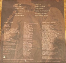 Laden Sie das Bild in den Galerie-Viewer, Neil Young : Comes A Time (LP, Album, RE, Los)
