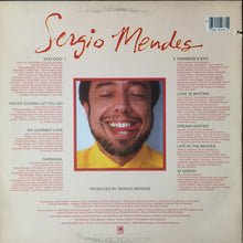 Laden Sie das Bild in den Galerie-Viewer, Sérgio Mendes : Sergio Mendes (LP, Album, B -)
