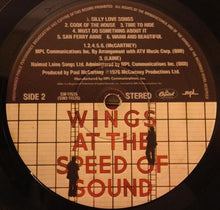 Laden Sie das Bild in den Galerie-Viewer, Wings (2) : Wings At The Speed Of Sound (LP, Album, Win)
