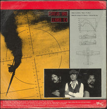 Laden Sie das Bild in den Galerie-Viewer, The Jets (13) : Status 980 (12", EP)
