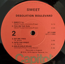 Laden Sie das Bild in den Galerie-Viewer, Sweet* : Desolation Boulevard (LP, Album, Los)
