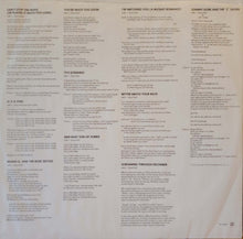 Laden Sie das Bild in den Galerie-Viewer, Daryl Hall / John Oates* : War Babies (LP, Album, PRC)
