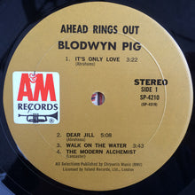 Laden Sie das Bild in den Galerie-Viewer, Blodwyn Pig : Ahead Rings Out (LP, Album, Mon)
