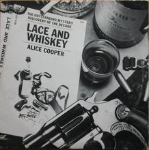 Laden Sie das Bild in den Galerie-Viewer, Alice Cooper (2) : Lace And Whiskey (LP, Album)
