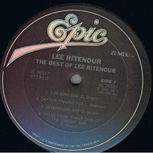 Charger l'image dans la galerie, Lee Ritenour : The Best Of Lee Ritenour (LP, Comp, Ter)
