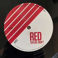 Laden Sie das Bild in den Galerie-Viewer, Taylor Swift : Red (2xLP, Album, RE)
