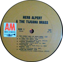 Laden Sie das Bild in den Galerie-Viewer, Herb Alpert &amp; The Tijuana Brass : The Lonely Bull (LP, Album, RP)
