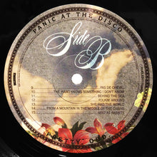 Laden Sie das Bild in den Galerie-Viewer, Panic! At The Disco : Pretty. Odd. (LP, Album, RP)
