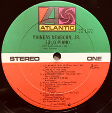 Laden Sie das Bild in den Galerie-Viewer, Phineas Newborn, Jr.* : Solo Piano (LP, Album, RI)
