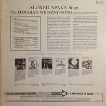 Laden Sie das Bild in den Galerie-Viewer, Alfred Apaka : The Hawaiian Wedding Song (LP, Album)
