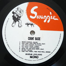 Laden Sie das Bild in den Galerie-Viewer, Count Basie : Swinging The Blues 1937-39 (LP, Comp, Mono)
