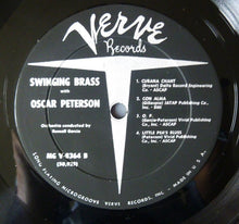 Charger l&#39;image dans la galerie, The Oscar Peterson Trio : Swinging Brass (LP, Album)
