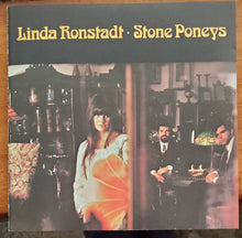 Laden Sie das Bild in den Galerie-Viewer, Linda Ronstadt · Stone Poneys* : Linda Ronstadt · Stone Poneys (CD, Album)
