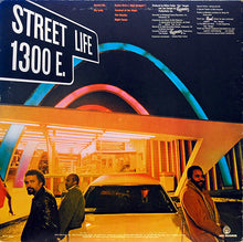 Laden Sie das Bild in den Galerie-Viewer, Crusaders* : Street Life (LP, Album, MR )
