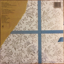 Laden Sie das Bild in den Galerie-Viewer, Willie Nelson : Pretty Paper (LP, Album, Emb)
