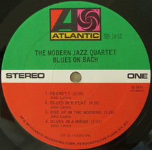 Laden Sie das Bild in den Galerie-Viewer, The Modern Jazz Quartet : Blues On Bach (LP, Album, PR )

