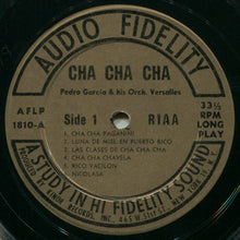 Charger l&#39;image dans la galerie, Pedro Garcia And His Del Prado Orchestra : Cha Cha Cha (LP, Mono)
