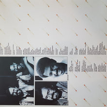 Laden Sie das Bild in den Galerie-Viewer, Bob James &amp; Earl Klugh : One On One (LP, Album, Gat)
