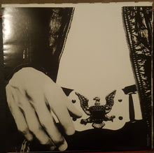 Laden Sie das Bild in den Galerie-Viewer, Ramones : Ramones (LP, Album, RE, RM, 180)
