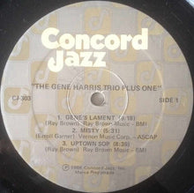 Laden Sie das Bild in den Galerie-Viewer, The Gene Harris Trio Plus One : The Gene Harris Trio Plus One (LP)
