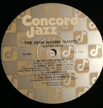Laden Sie das Bild in den Galerie-Viewer, The Gene Harris Quartet : Listen Here! (LP, Album)
