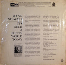 Laden Sie das Bild in den Galerie-Viewer, Wynn Stewart : It&#39;s Such A Pretty World Today (LP, Album, Jac)
