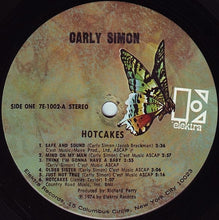 Laden Sie das Bild in den Galerie-Viewer, Carly Simon : Hotcakes (LP, Album, Pit)
