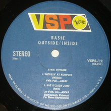 Laden Sie das Bild in den Galerie-Viewer, Count Basie And His Orchestra* : Inside Basie Outside (LP, Album)
