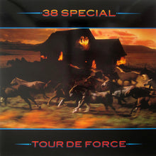 Laden Sie das Bild in den Galerie-Viewer, 38 Special (2) : Tour De Force (LP, Album, Ind)
