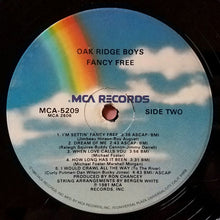 Laden Sie das Bild in den Galerie-Viewer, The Oak Ridge Boys : Fancy Free (LP, Album, Gat)
