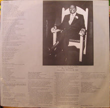 Load image into Gallery viewer, Aretha* : Who&#39;s Zoomin&#39; Who? (LP, Album, Ind)
