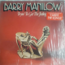 Laden Sie das Bild in den Galerie-Viewer, Barry Manilow : Tryin&#39; To Get The Feeling (LP, Album, Pla)
