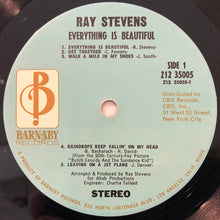 Laden Sie das Bild in den Galerie-Viewer, Ray Stevens : Everything Is Beautiful (LP, Album, San)
