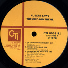 Laden Sie das Bild in den Galerie-Viewer, Hubert Laws : The Chicago Theme (LP, Album, Gat)
