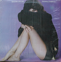 Laden Sie das Bild in den Galerie-Viewer, Donna Fargo : Shame On Me (LP, Album)
