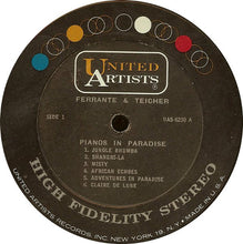 Laden Sie das Bild in den Galerie-Viewer, Ferrante &amp; Teicher : Pianos In Paradise (LP, Album)
