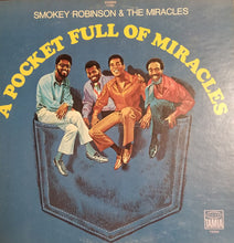 Laden Sie das Bild in den Galerie-Viewer, Smokey Robinson &amp; The Miracles* : A Pocket Full Of Miracles (LP, Album, Hol)
