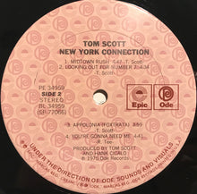 Laden Sie das Bild in den Galerie-Viewer, Tom Scott : New York Connection (LP, Album, RE, Car)
