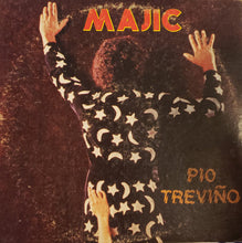 Laden Sie das Bild in den Galerie-Viewer, Pio Treviño : Majic (LP, Album)
