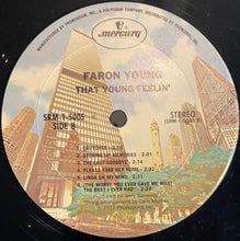 Laden Sie das Bild in den Galerie-Viewer, Faron Young : That Young Feeling (LP, Album)
