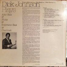 Laden Sie das Bild in den Galerie-Viewer, Dick Johnson (3) : Dick Johnson Plays Alto Sax &amp; Flute &amp; Soprano Sax &amp; Clarinet (LP, Album)
